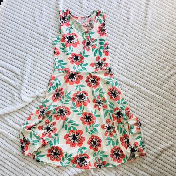 LuLaRoe Dresses & Skirts - Beautiful floral sleeveless dress
